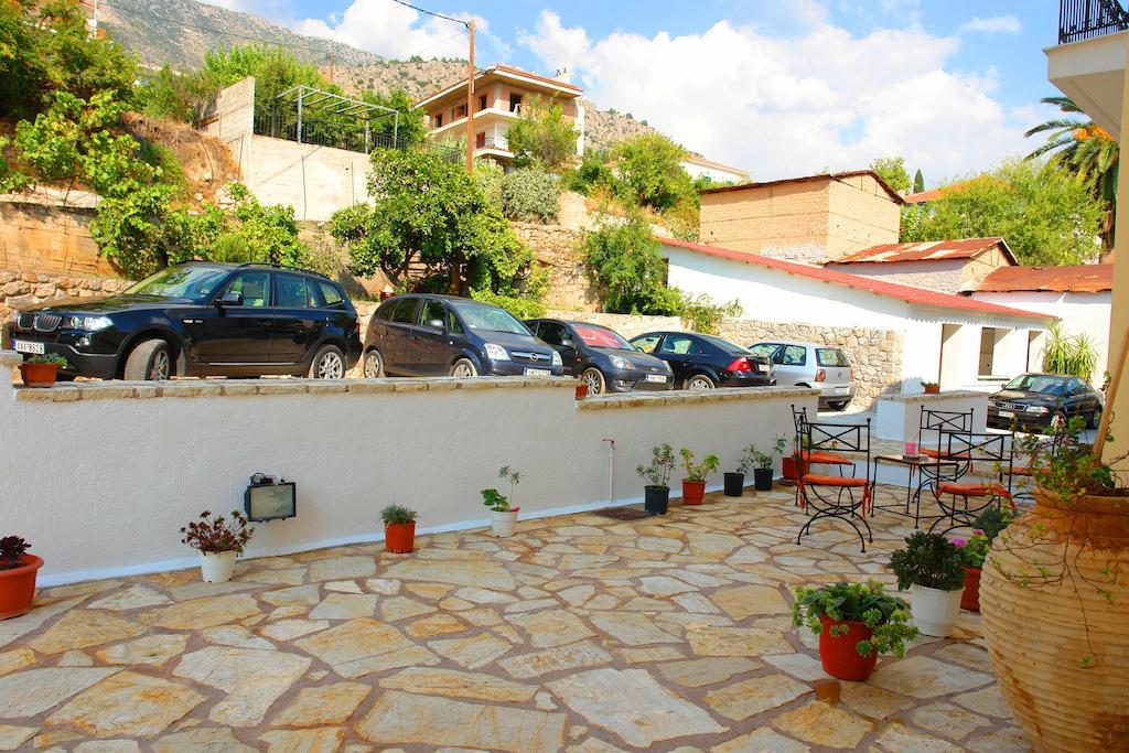 Xenonas Chrisso Hotel Delphi Luaran gambar