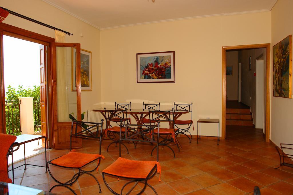 Xenonas Chrisso Hotel Delphi Luaran gambar